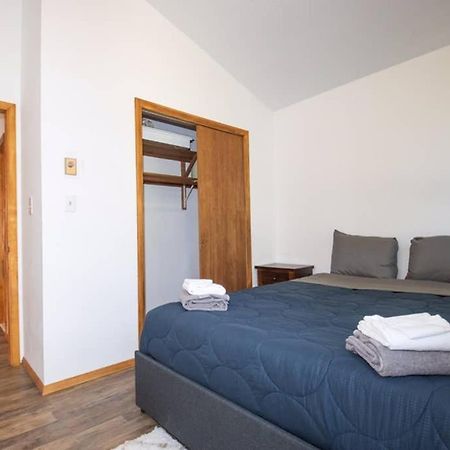 Entire 3 Bedroom Adventure Chalet, Near The Best Of The Poconos East Stroudsburg Eksteriør bilde