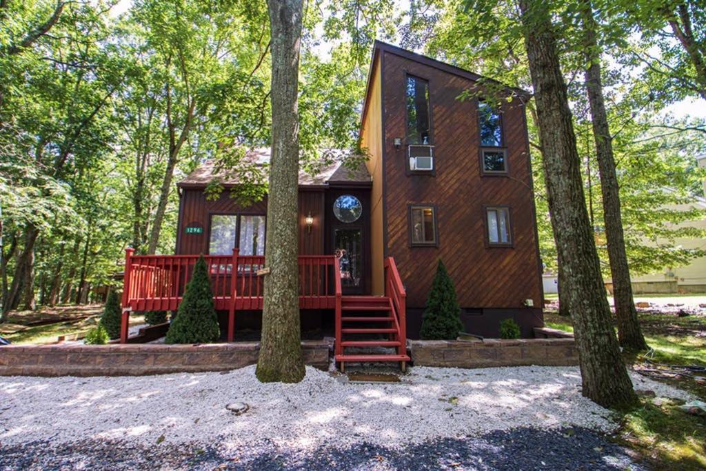 Entire 3 Bedroom Adventure Chalet, Near The Best Of The Poconos East Stroudsburg Eksteriør bilde